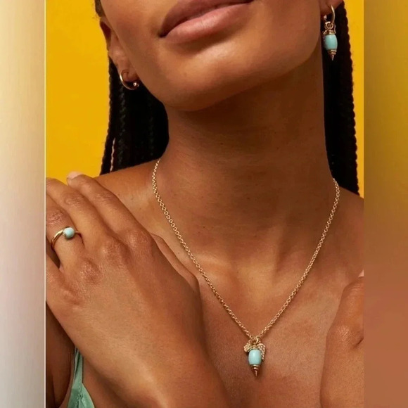 Kendra Scott Demi Charm Necklace in Light Blue Magnesite - Picture 3 of 3